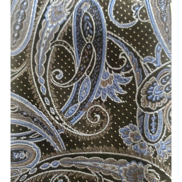 Pronto Uomo Necktie Black, Blue, and Taupe Paisley Printed Narrow 100% Silk Tie - Picture 7 of 11